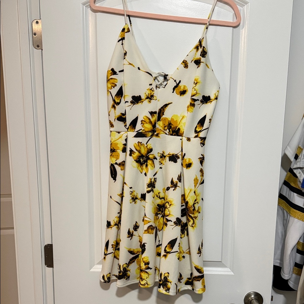 Fashion Nova Blooming Season Floral Dress in Yellow and Black